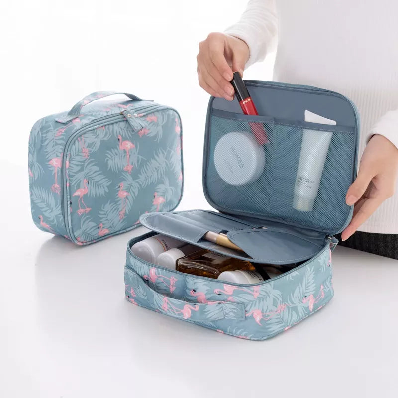 Stylish Waterproof Cosmetic Bag: Organize Your Makeup