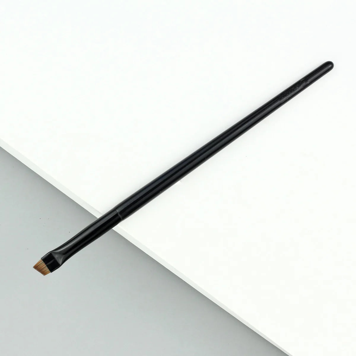 LOYBJ Blade Makeup Brushes for Precision Beauty
