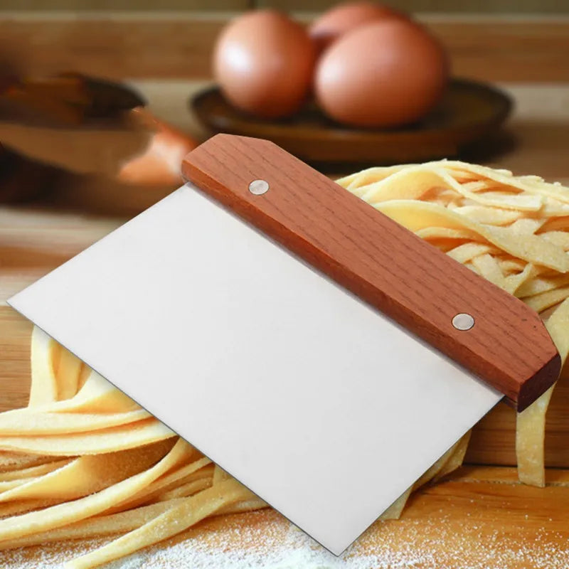 Stainless Steel Pastry Cutters and Cake Scraper with Scale - 1pcs