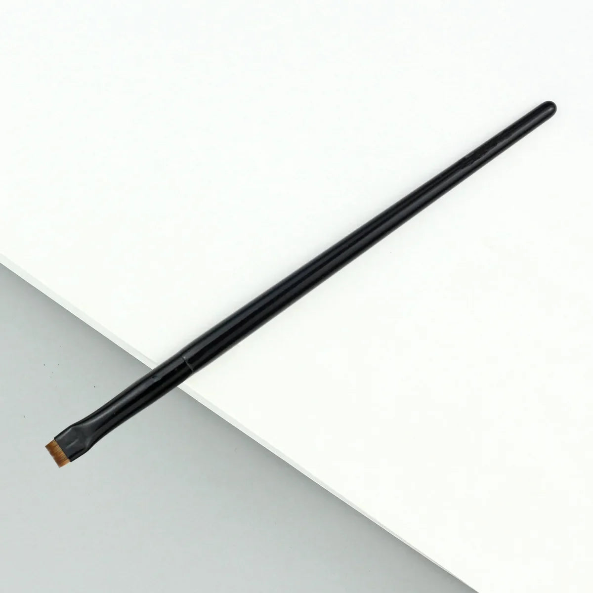 LOYBJ Blade Makeup Brushes for Precision Beauty