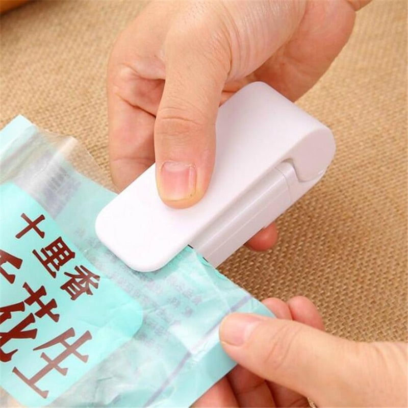 Mini Snack Packaging Sealer Machine - Handheld Heat Sealer for Food Bags