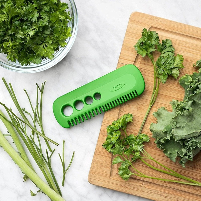 Multifunctional Kitchen Tool: Vegetable Peeler and Leaf Comb