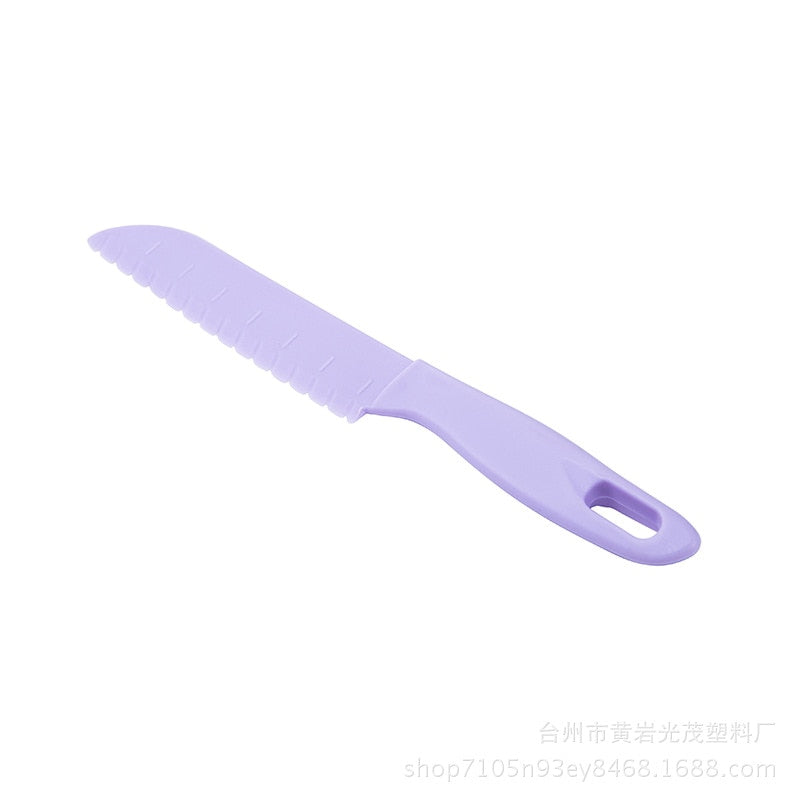 Sawtooth Cutter Plastic Fruit Knife for Safe Kids' Cooking